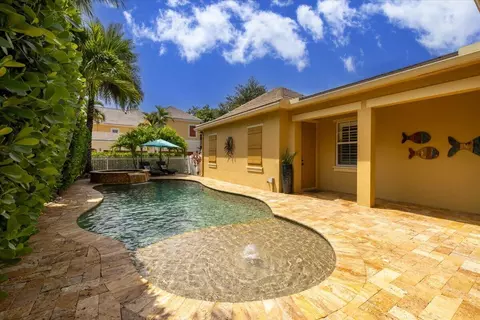 Exterior - 154 Bandon Ln, Jupiter, FL 33458 photo 4 of 12