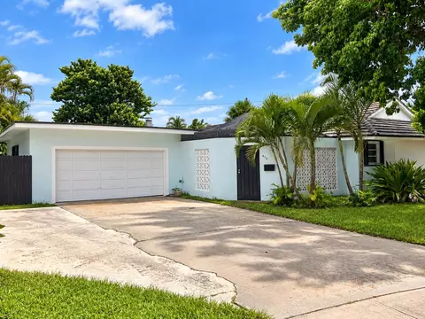 878 Fathom Ct, North Palm Beach, FL 33408
