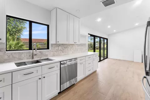 Kitchen - 24 Russell St, Tequesta, FL 33469 photo 2 of 2