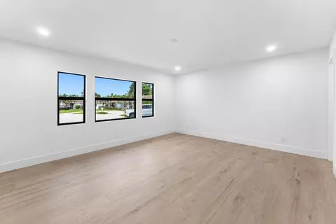 Living - 24 Russell St, Tequesta, FL 33469 photo 6 of 6