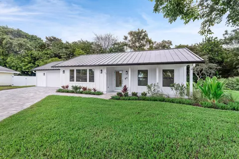 Exterior - 24 Russell St, Tequesta, FL 33469 photo 2 of 4