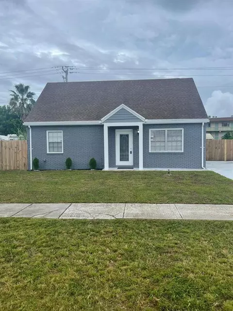 421 Kirk Rd, Palm Springs, FL 33461