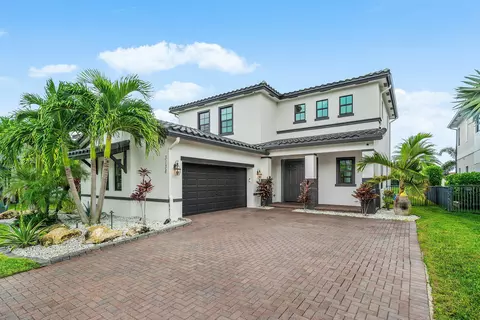 3138 Streng Ln, Royal Palm Beach, FL 33411
