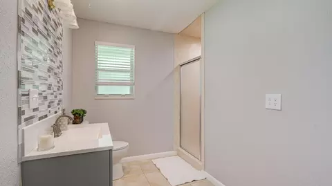 Bath - 1616 E Rd, Loxahatchee, FL 33470 photo 4 of 9