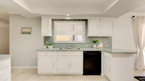 Kitchen - 1616 E Rd, Loxahatchee, FL 33470 photo 3 of 4