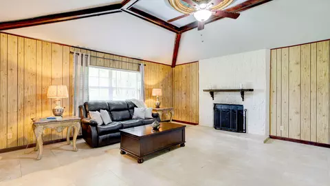 Living - 1616 E Rd, Loxahatchee, FL 33470 photo 6 of 6