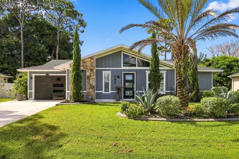 562 SW Eyerly Ave, Port Saint Lucie, FL 34983