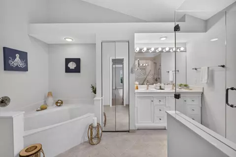 Bath - 6193 SE Windsong Ln, Stuart, FL 34997 photo 1 of 4