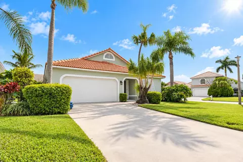 Exterior - 6193 SE Windsong Ln, Stuart, FL 34997 photo 2 of 7