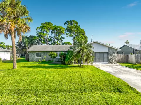 155 SW Exmore Ave, Port Saint Lucie, FL 34983