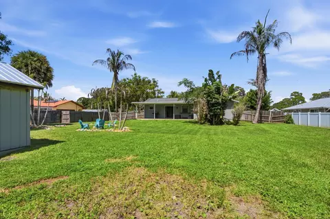 Exterior - 1710 SW Wildcat Trl, Stuart, FL 34997 photo 9 of 10