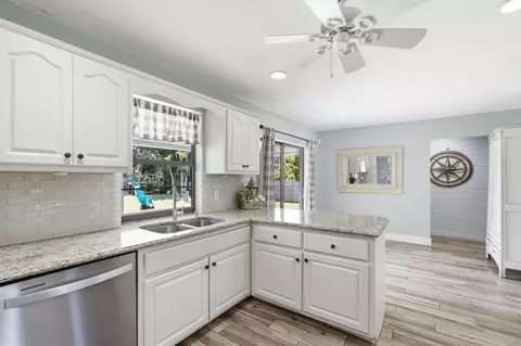 Kitchen - 1710 SW Wildcat Trl, Stuart, FL 34997 photo 4 of 4