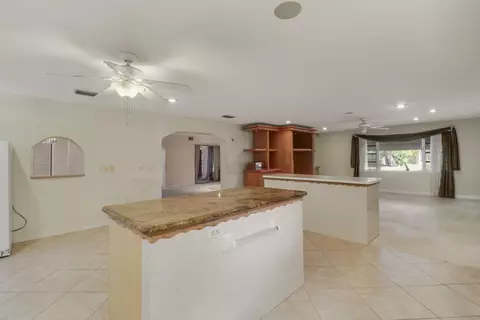 Kitchen - 142 2nd St, Jupiter, FL 33458 photo 7 of 9
