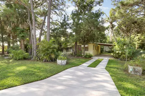 Exterior - 142 2nd St, Jupiter, FL 33458 photo 5 of 11