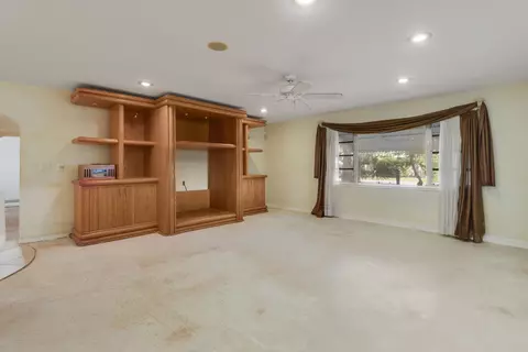 Living - 142 2nd St, Jupiter, FL 33458 photo 8 of 10