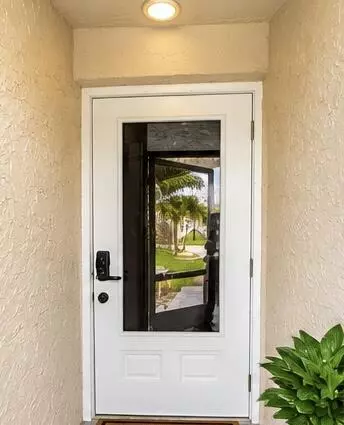 Entry Way - 7526 SW 8th St, North Lauderdale, FL 33068 photo 1 of 3