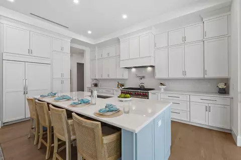 Kitchen - 192 River Dr, Tequesta, FL 33469 photo 3 of 6