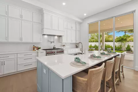 Kitchen - 192 River Dr, Tequesta, FL 33469 photo 2 of 6