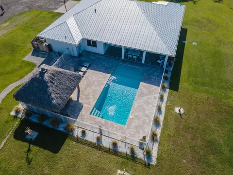 5371 S 25th St, Fort Pierce, FL 34981