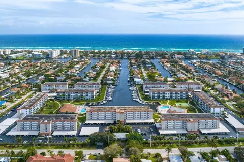 900 Dogwood Dr #339, Delray Beach, FL 33483