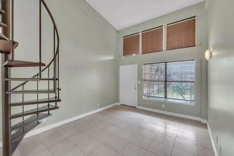 4171 NW 26th St #T2, Lauderhill, FL 33313