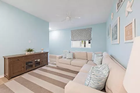 Living - 148 Behring Way, Jupiter, FL 33458 photo 4 of 4