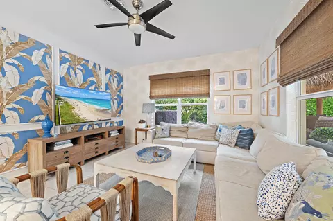 Living - 148 Behring Way, Jupiter, FL 33458 photo 3 of 4