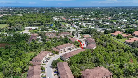 View/Area - 140 SW Otter Run Pl, Stuart, FL 34997 photo 3 of 10