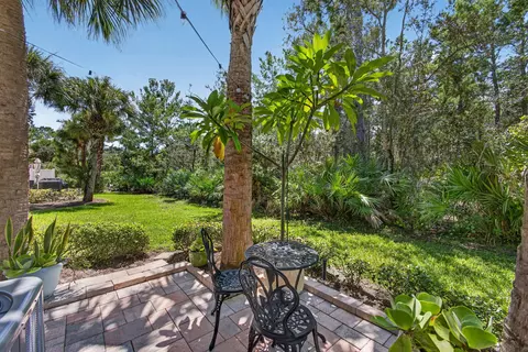 Exterior - 140 SW Otter Run Pl, Stuart, FL 34997 photo 5 of 11