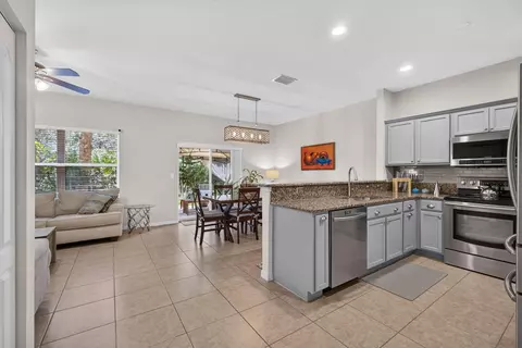 Kitchen - 140 SW Otter Run Pl, Stuart, FL 34997 photo 5 of 5