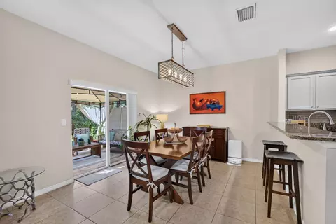 Dining - 140 SW Otter Run Pl, Stuart, FL 34997 photo 3 of 3