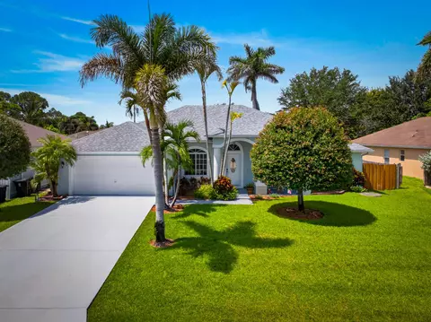 3274 SW Crumpacker St, Port Saint Lucie, FL 34953