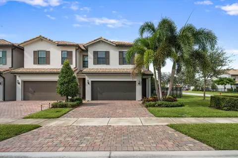 8221 Cinch Way, Lake Worth, FL 33467