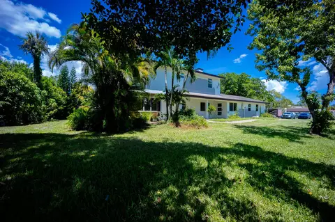 9435 El Paso Dr, Lake Worth, FL 33467