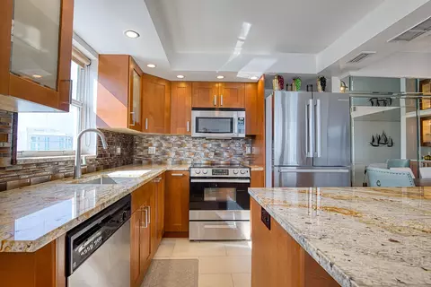 101 Briny Ave #2012, Pompano Beach, FL 33062
