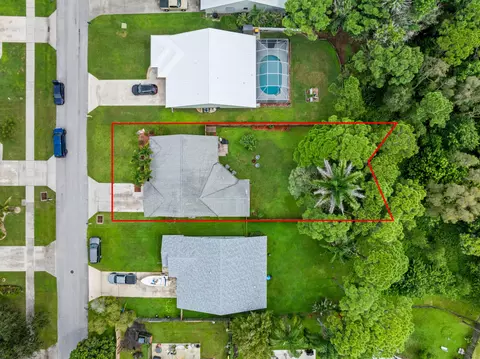 View/Area - 6702 SE Raintree Ave, Stuart, FL 34997 photo 4 of 7