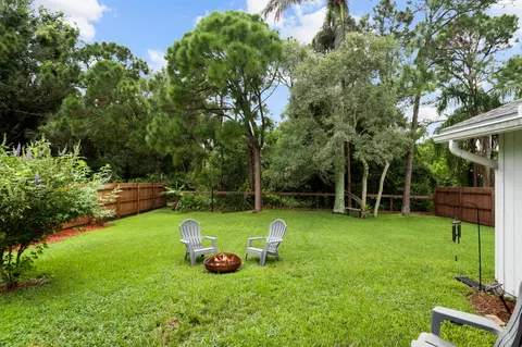 Exterior - 6702 SE Raintree Ave, Stuart, FL 34997 photo 13 of 13