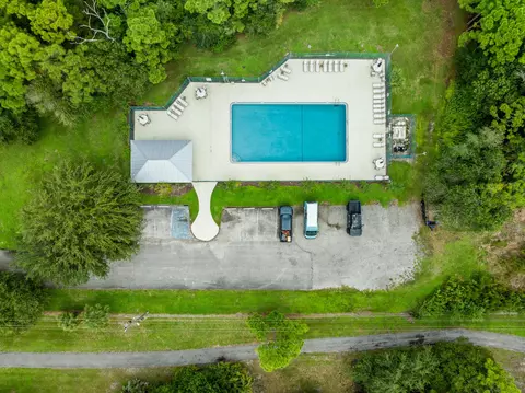 View/Area - 6702 SE Raintree Ave, Stuart, FL 34997 photo 7 of 7