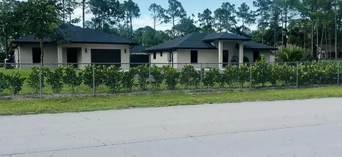 18477 Sycamore Dr W, The Acreage, FL 33470