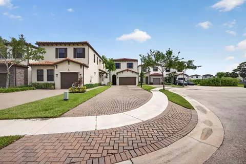 4004 Screw Pine Cv, Riviera Beach, FL 33410