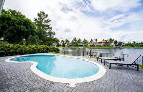 12657 White Coral Dr, Wellington, FL 33414