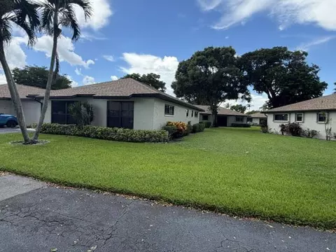 4695 Robinwood Pl #B, Boynton Beach, FL 33436