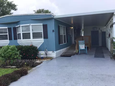 8 Santa Fe Ln, Port Saint Lucie, FL 34952