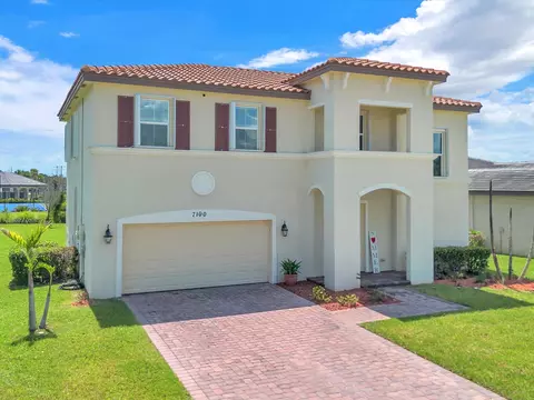 7190 NW Farnsworth Cir, Port Saint Lucie, FL 34987