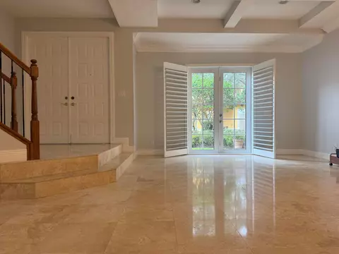 335 NE 69th Cir, Boca Raton, FL 33487