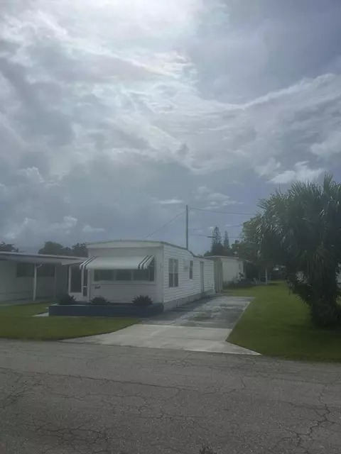 5400 SE Jack Ave #K3, Stuart, FL 34997 photo 2