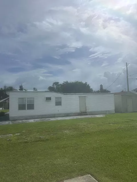 5400 SE Jack Ave #K3, Stuart, FL 34997 photo 3