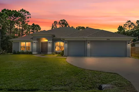 5863 NW Carovel Ave, Port Saint Lucie, FL 34986
