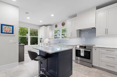 Kitchen - 3071 Mainsail Cir, Jupiter, FL 33477 photo 3 of 4
