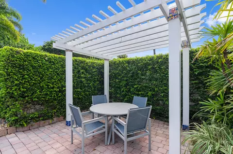 Exterior - 3071 Mainsail Cir, Jupiter, FL 33477 photo 3 of 11